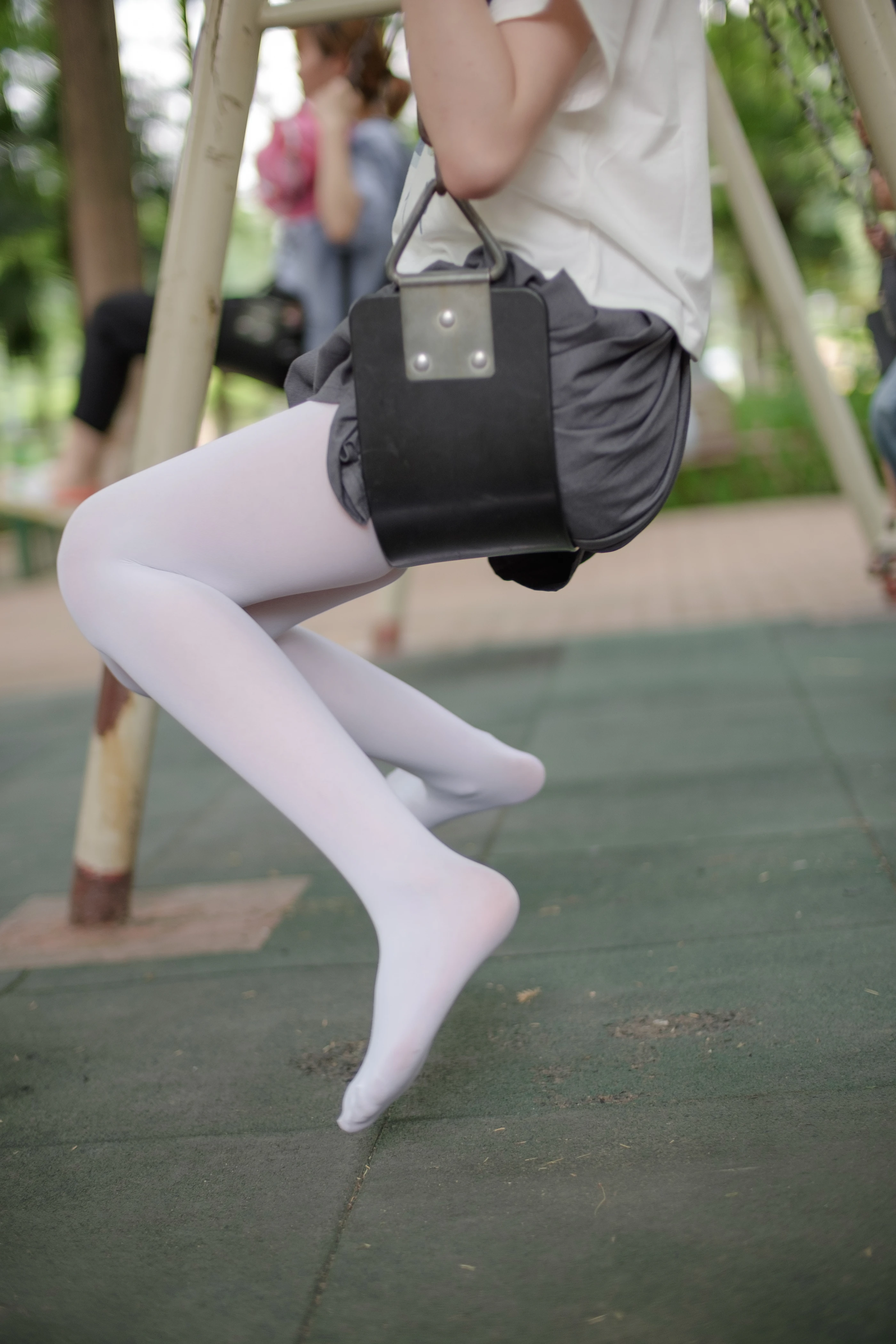 森萝财团 [R15-014] 白丝妹妹游园 [99P]插图5